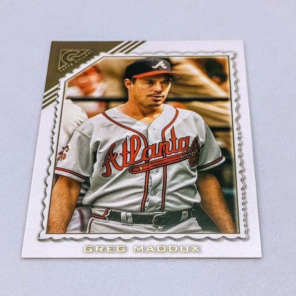 2022 Topps Gallery - Greg Maddux #167 - Picture 2 of 5